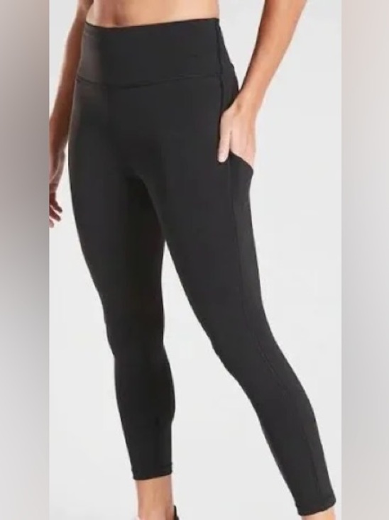 Athleta Pants - Athleta Ultimate Stash Pocket Leggings